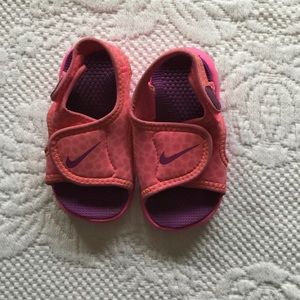 Girls Nike Water Sandals Size